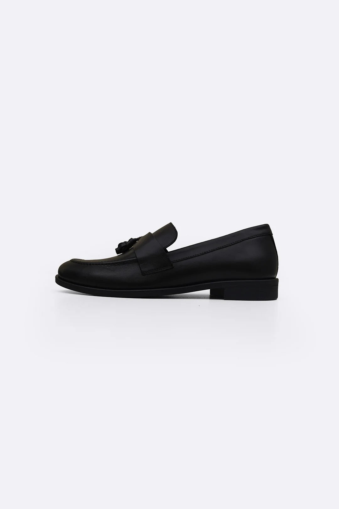 TASSEL LEATHER LOAFERS