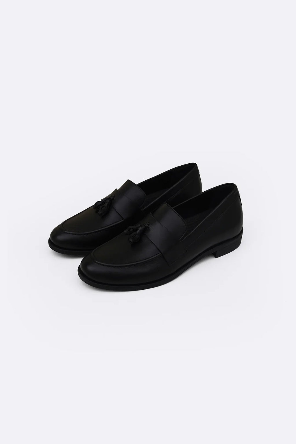 TASSEL LEATHER LOAFERS